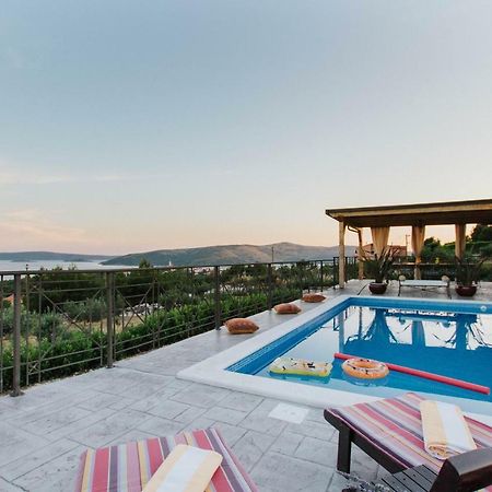 Вилла Capri House Сегет-Враница Экстерьер фото