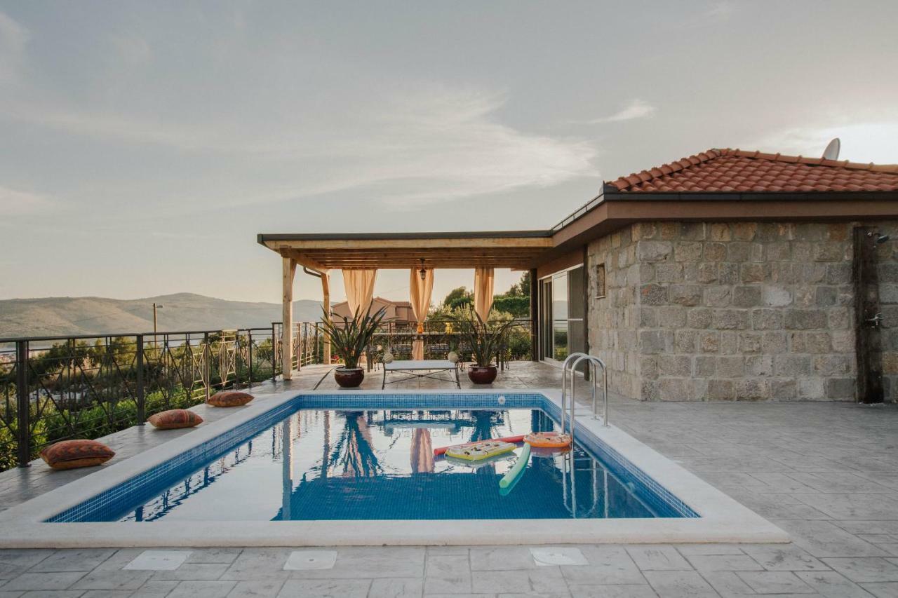 Вилла Capri House Сегет-Враница Экстерьер фото